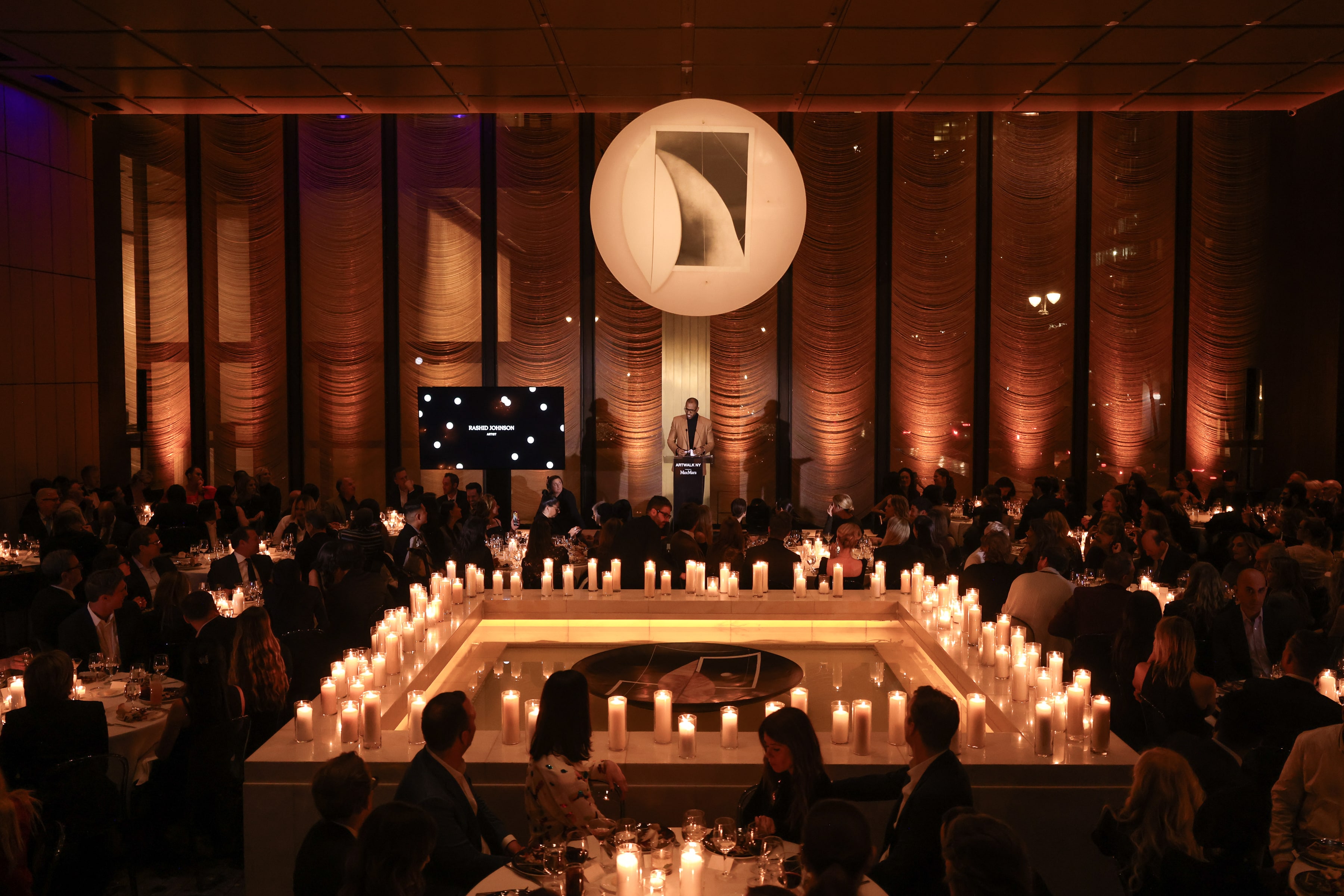 Лаура мен Катрина жалаңаш Лаура мен Катрина жалаңаш